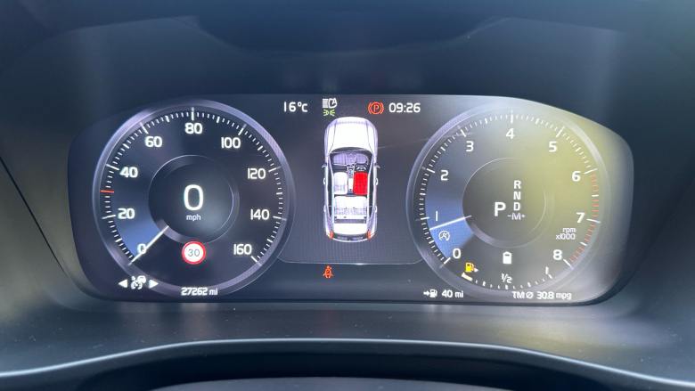 Volvo Xc40 2.0 B4P R DESIGN Pro 5dr AWD Auto Petrol Estate